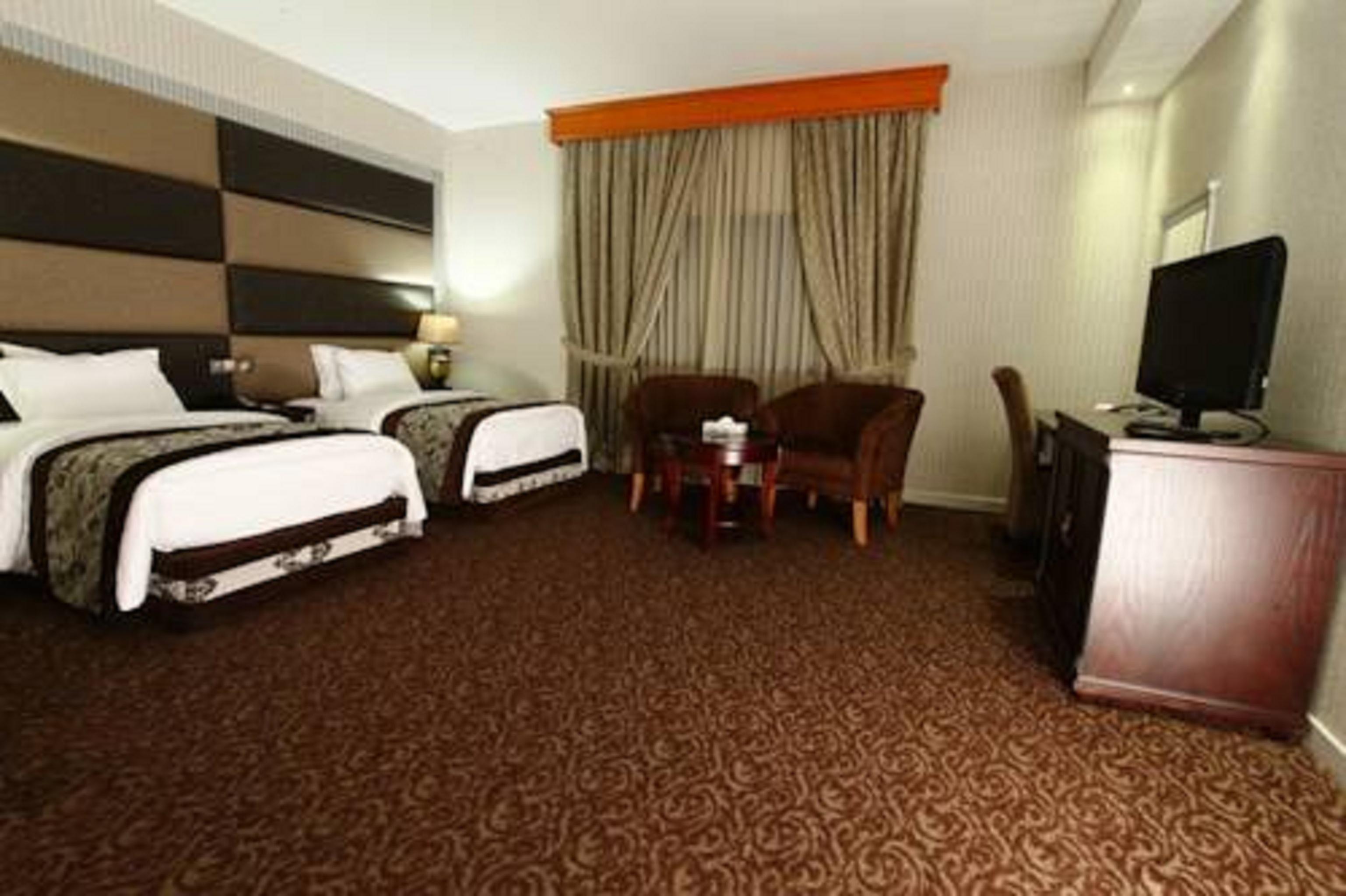 דובאי Abjad Grand Hotel מראה חיצוני תמונה