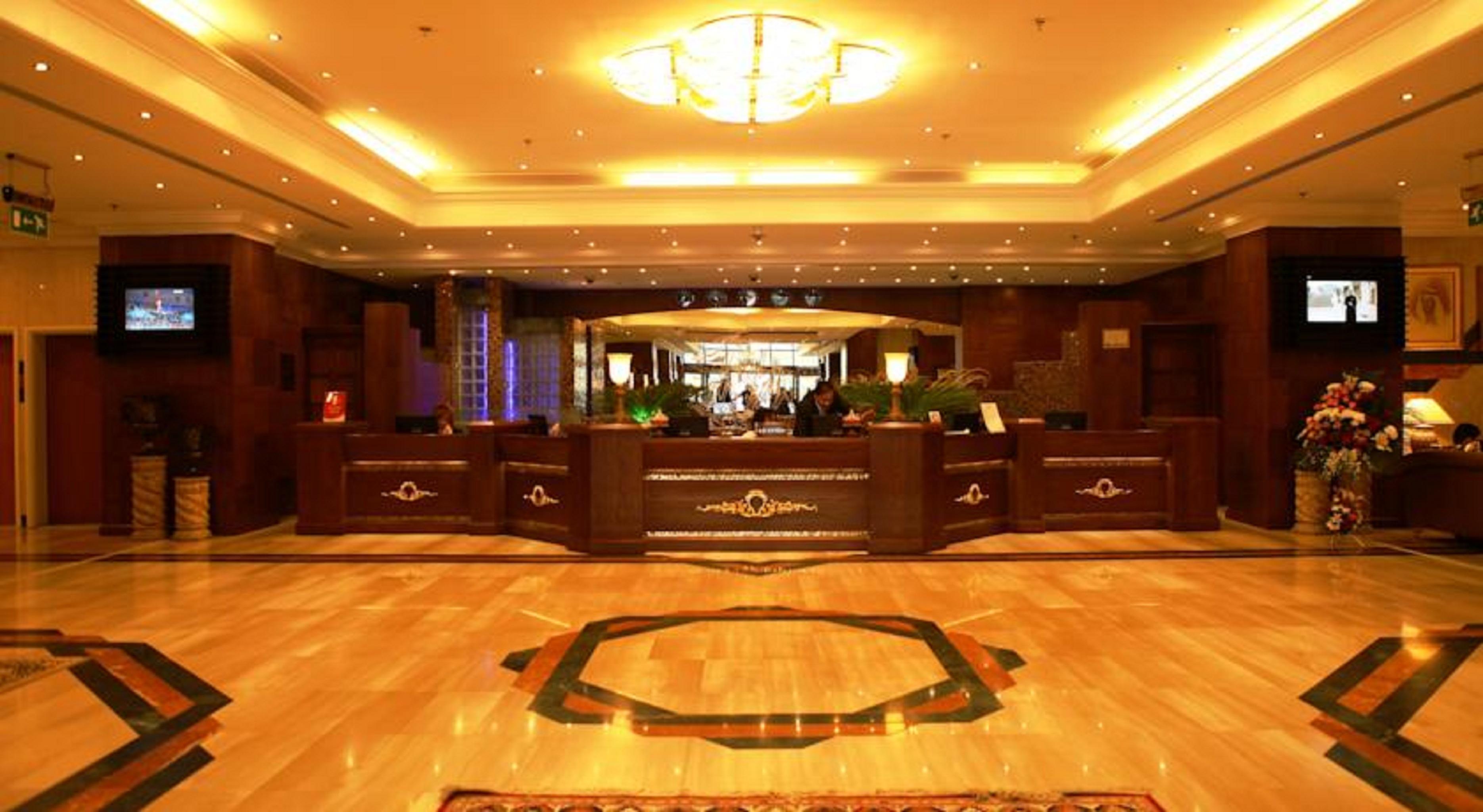דובאי Abjad Grand Hotel מראה חיצוני תמונה