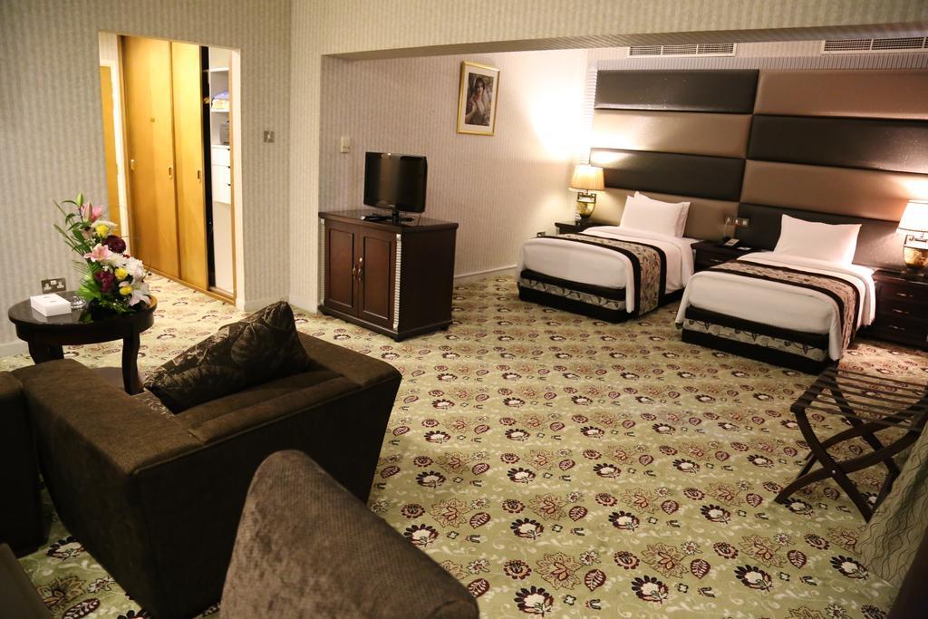דובאי Abjad Grand Hotel מראה חיצוני תמונה