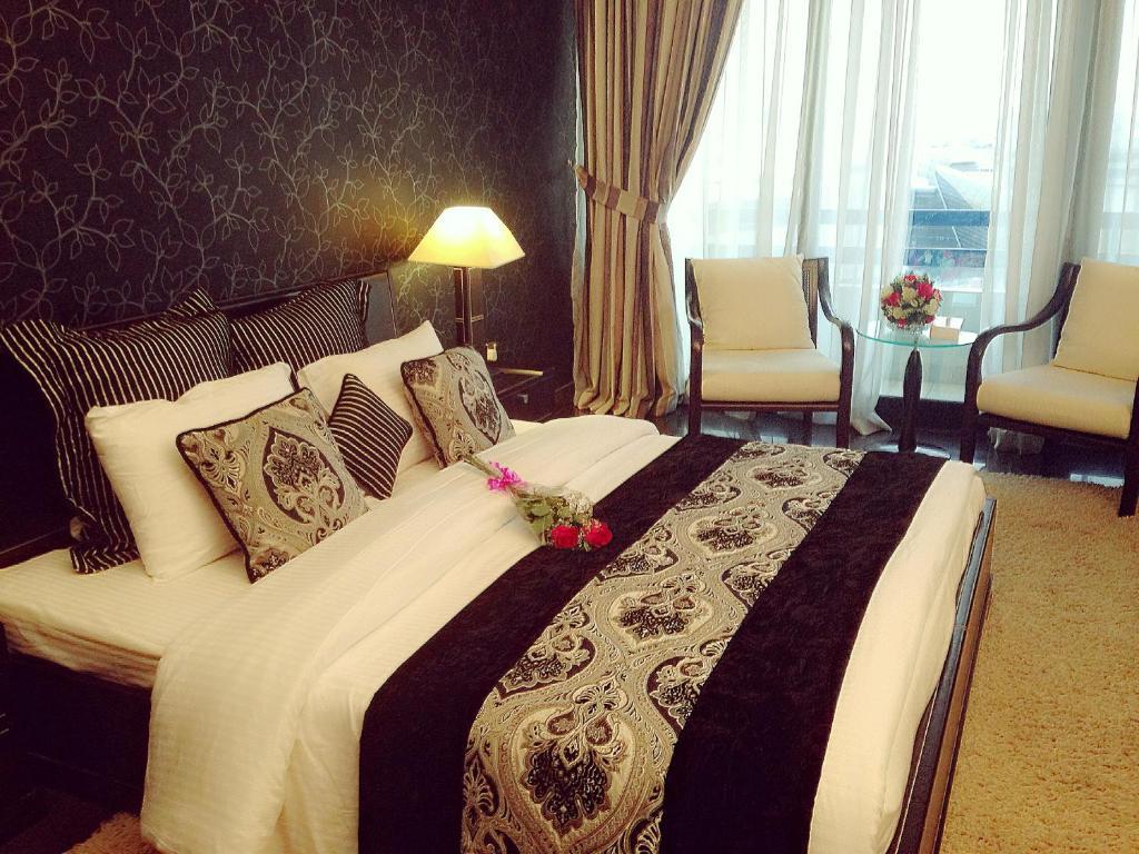 דובאי Abjad Grand Hotel מראה חיצוני תמונה