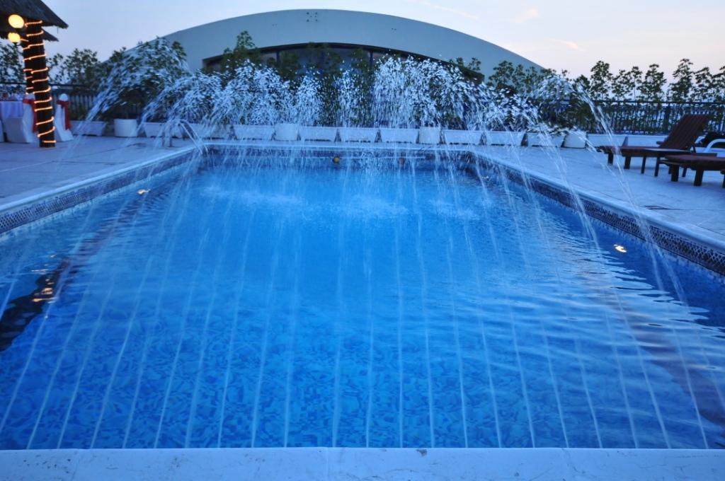 דובאי Abjad Grand Hotel מראה חיצוני תמונה