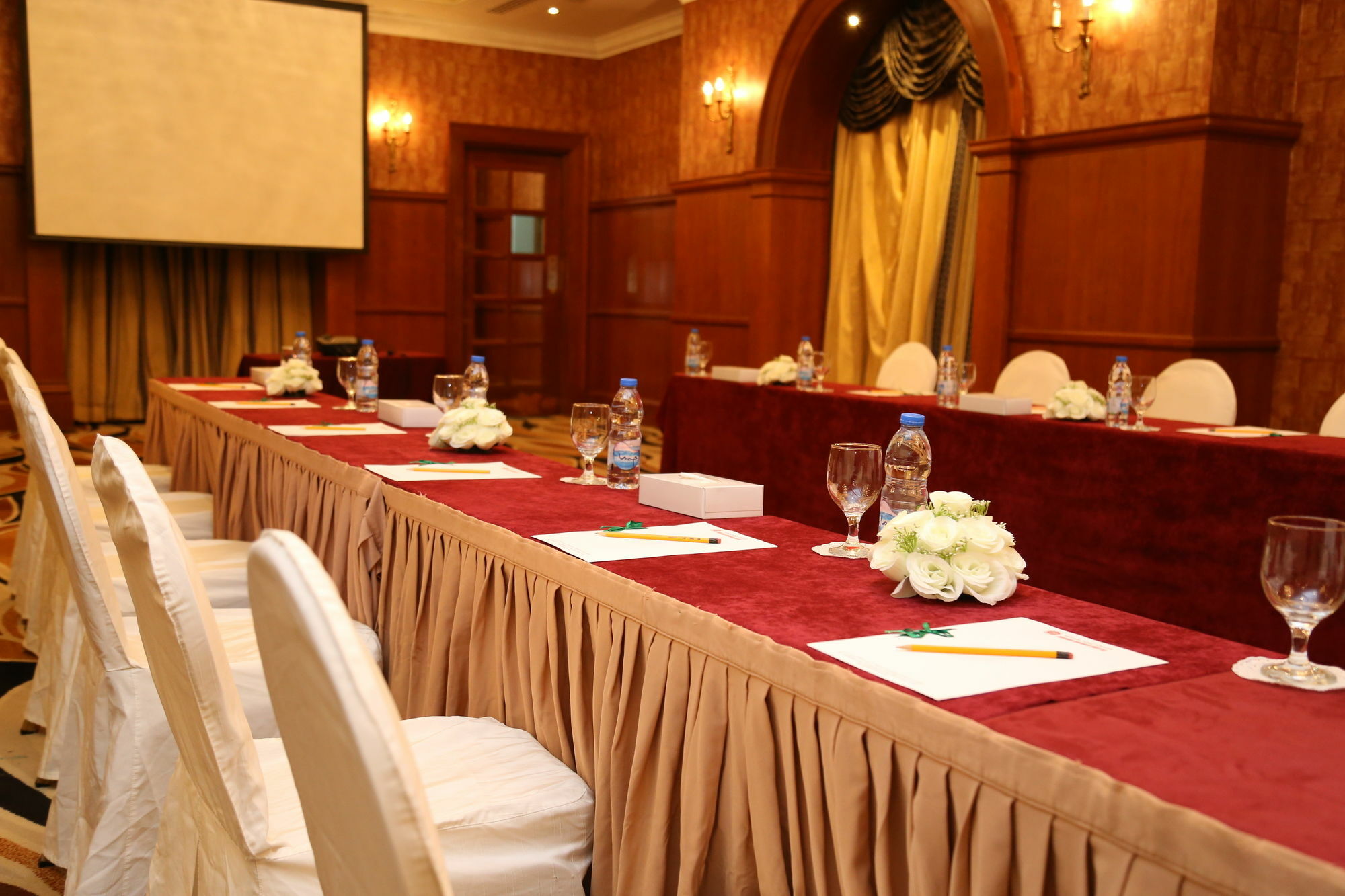 דובאי Abjad Grand Hotel מראה חיצוני תמונה