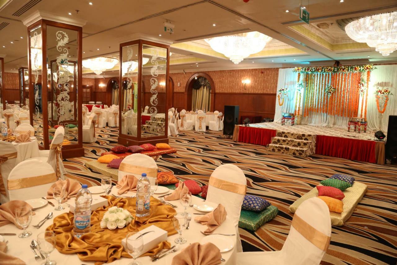 דובאי Abjad Grand Hotel מראה חיצוני תמונה